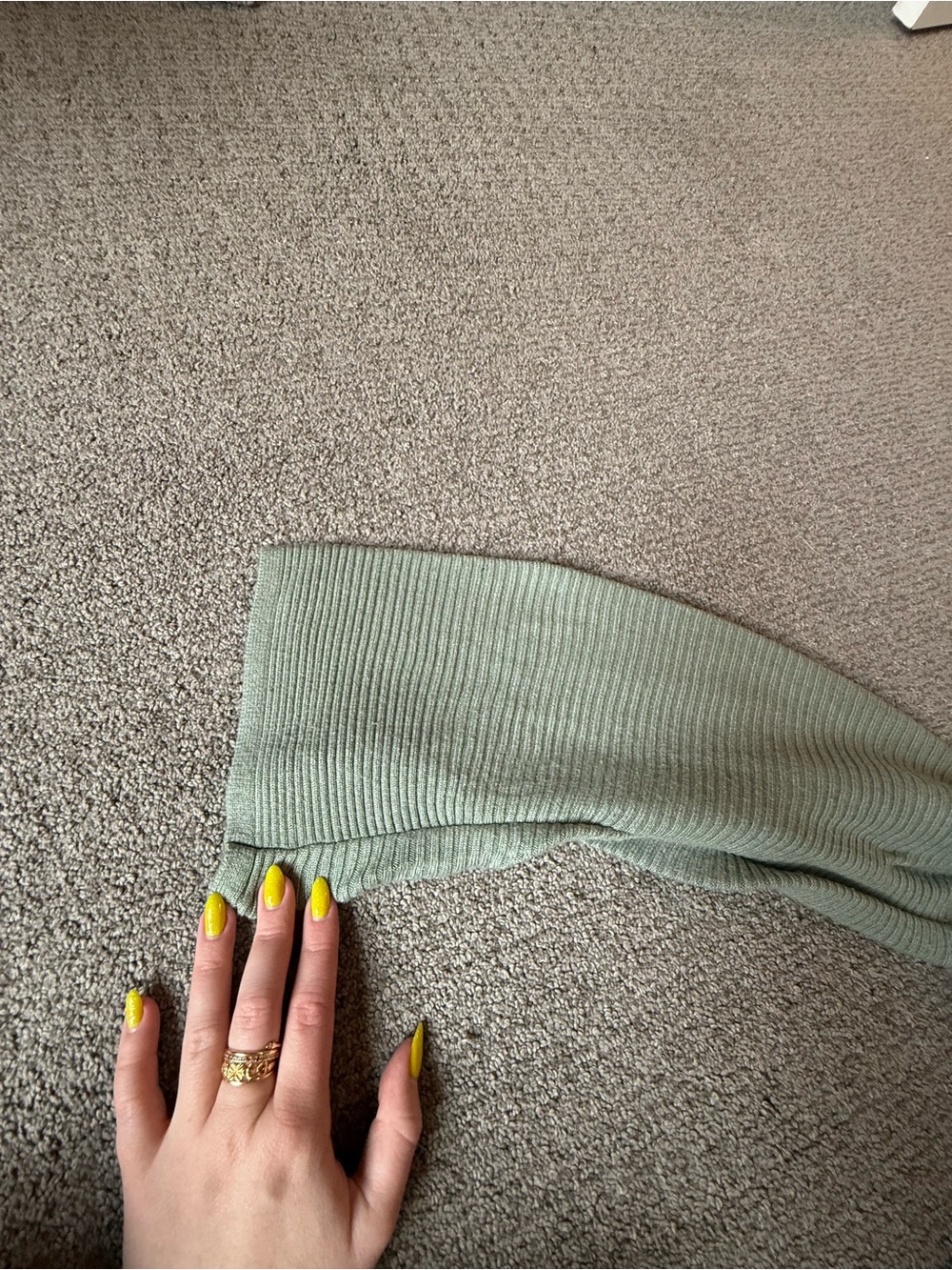 Dynamite Light Sage Ribbed Crew Neck Sweater - Picture 2 of 6